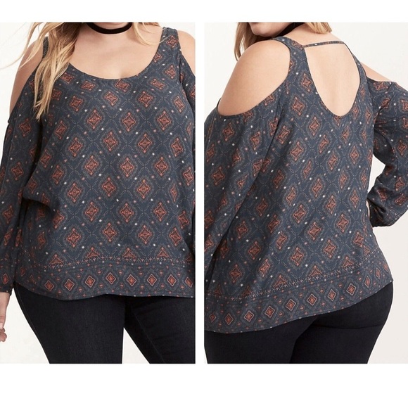Torrid || Woman’s Geo Print Gauze Cold Shoulder Blouse Top Shirt Sz 4 - Picture 1 of 7